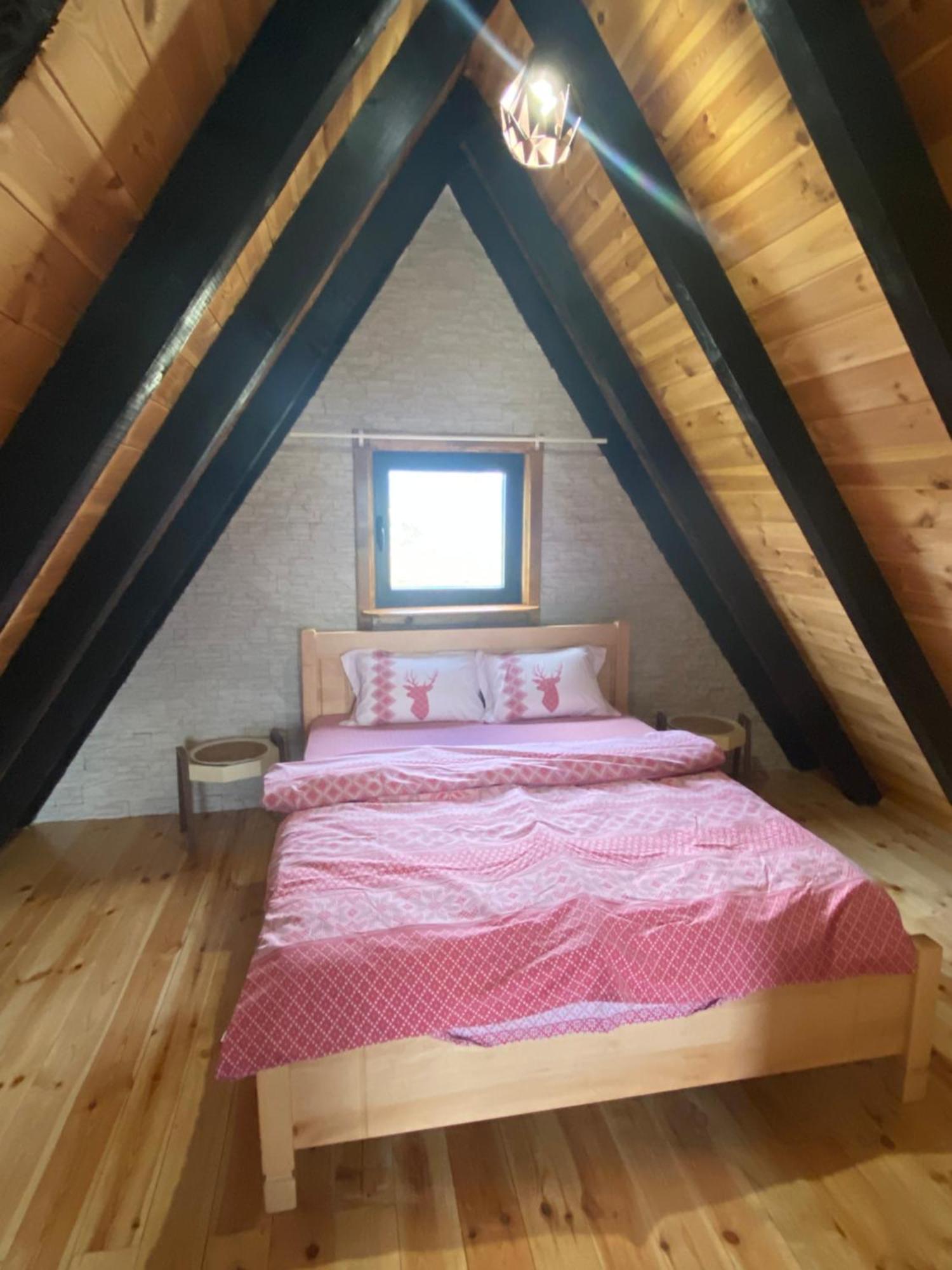 Runolist Chalet Zabljak  Luaran gambar