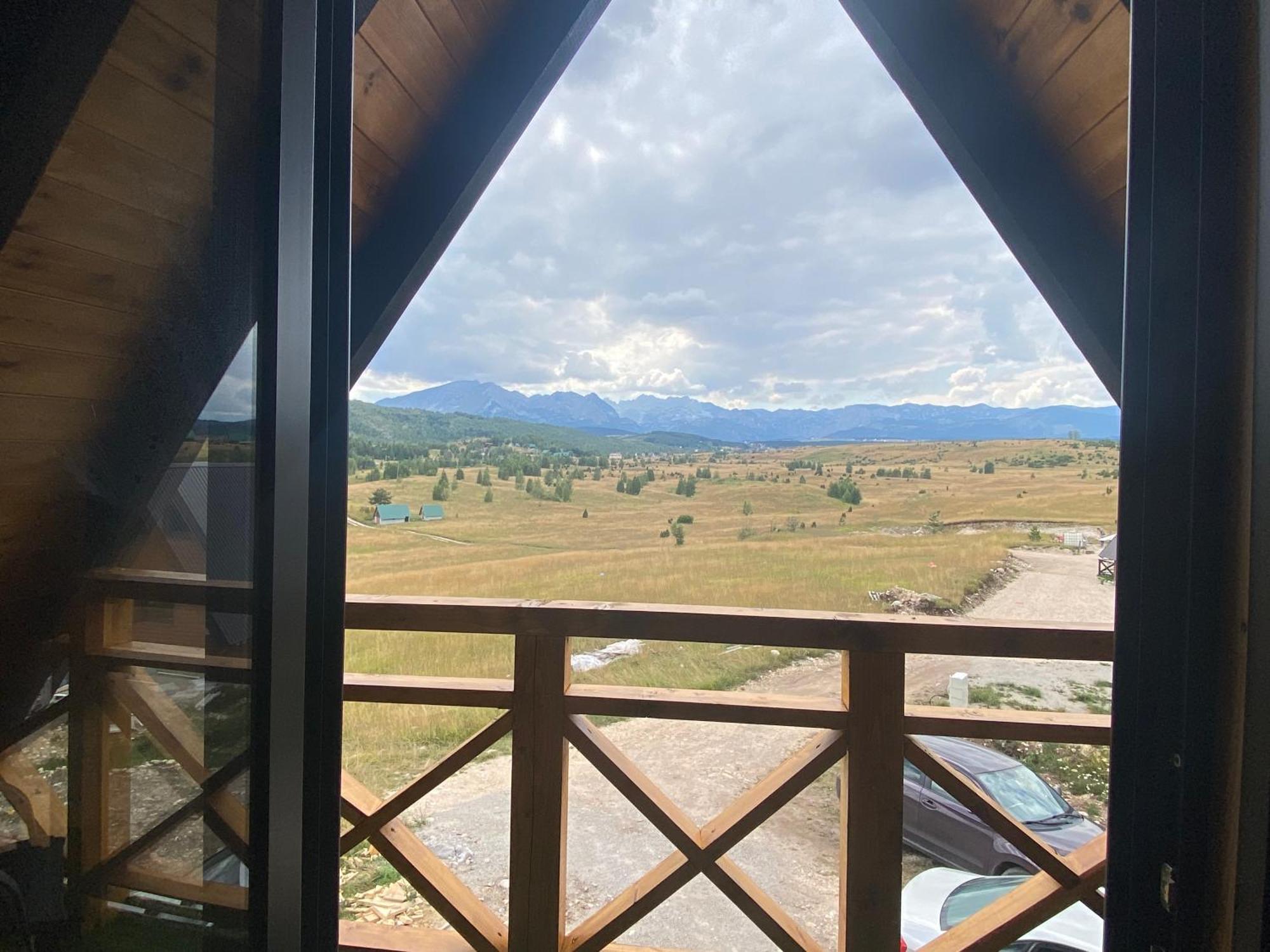 Runolist Chalet Zabljak  Luaran gambar