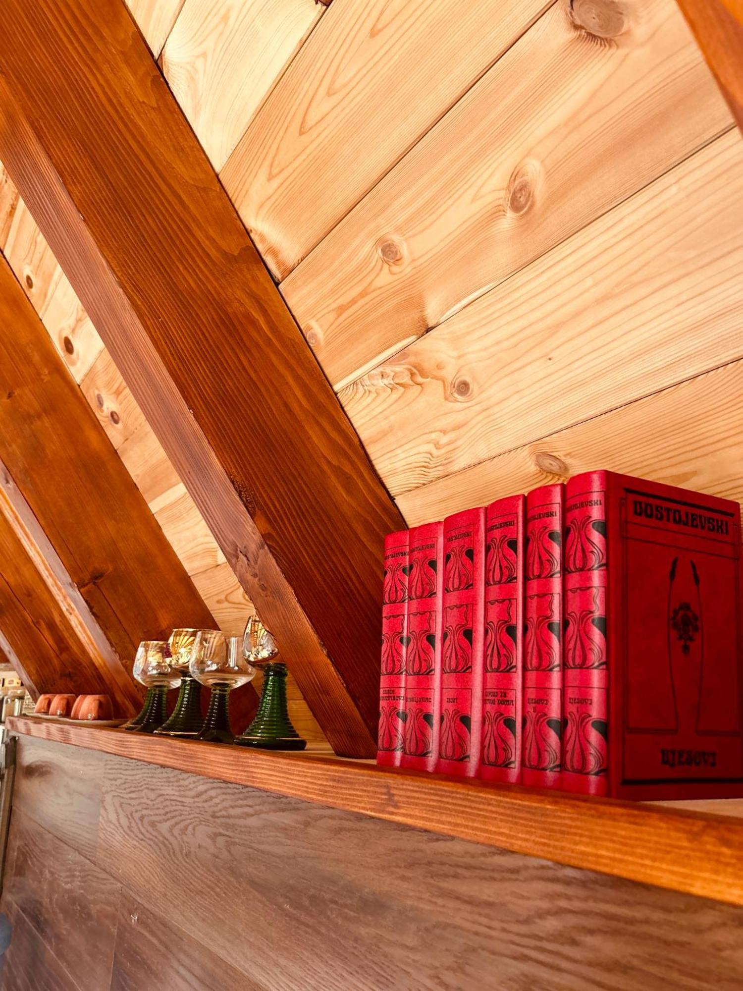 Runolist Chalet Zabljak  Luaran gambar