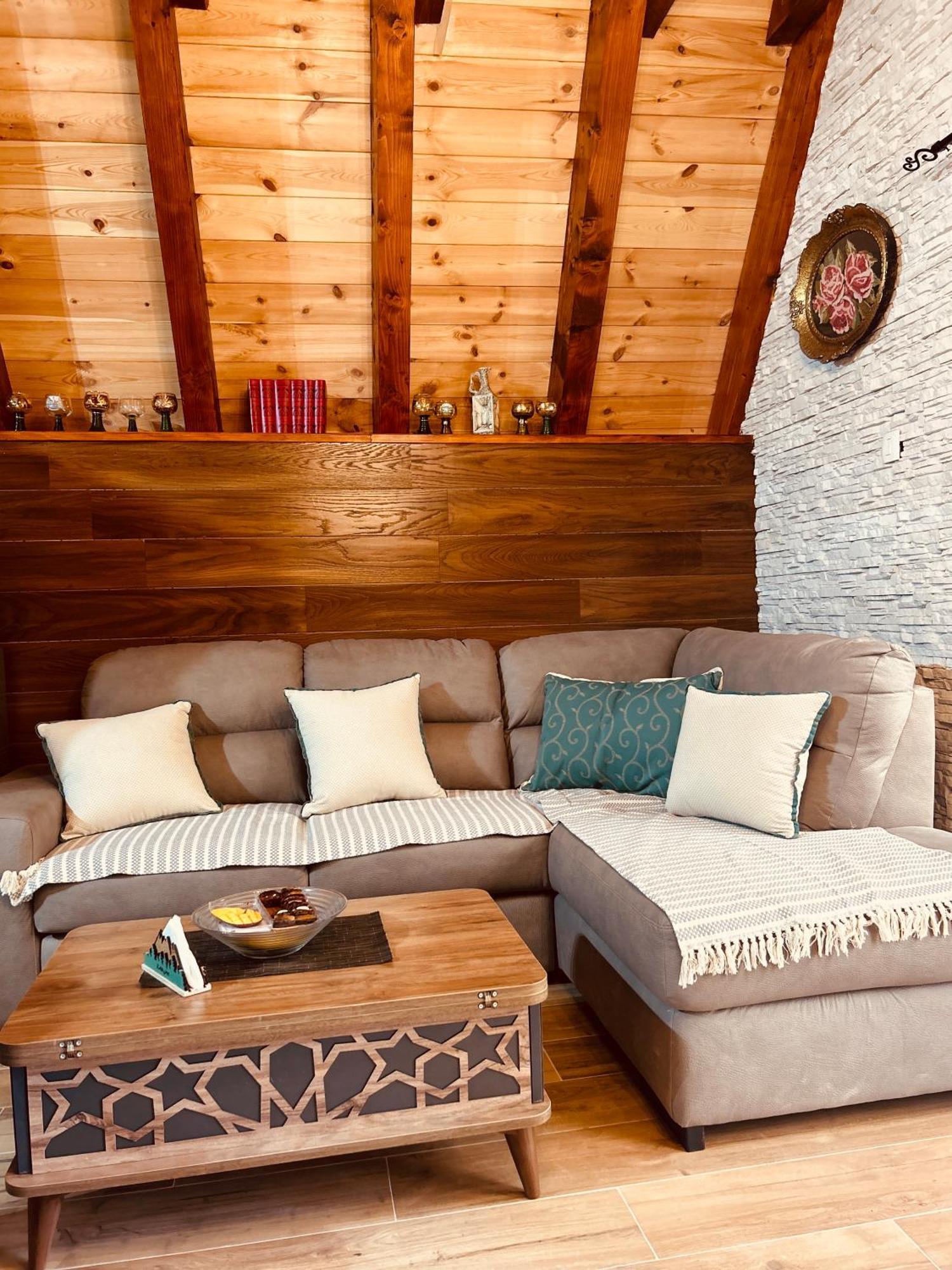 Runolist Chalet Zabljak  Luaran gambar