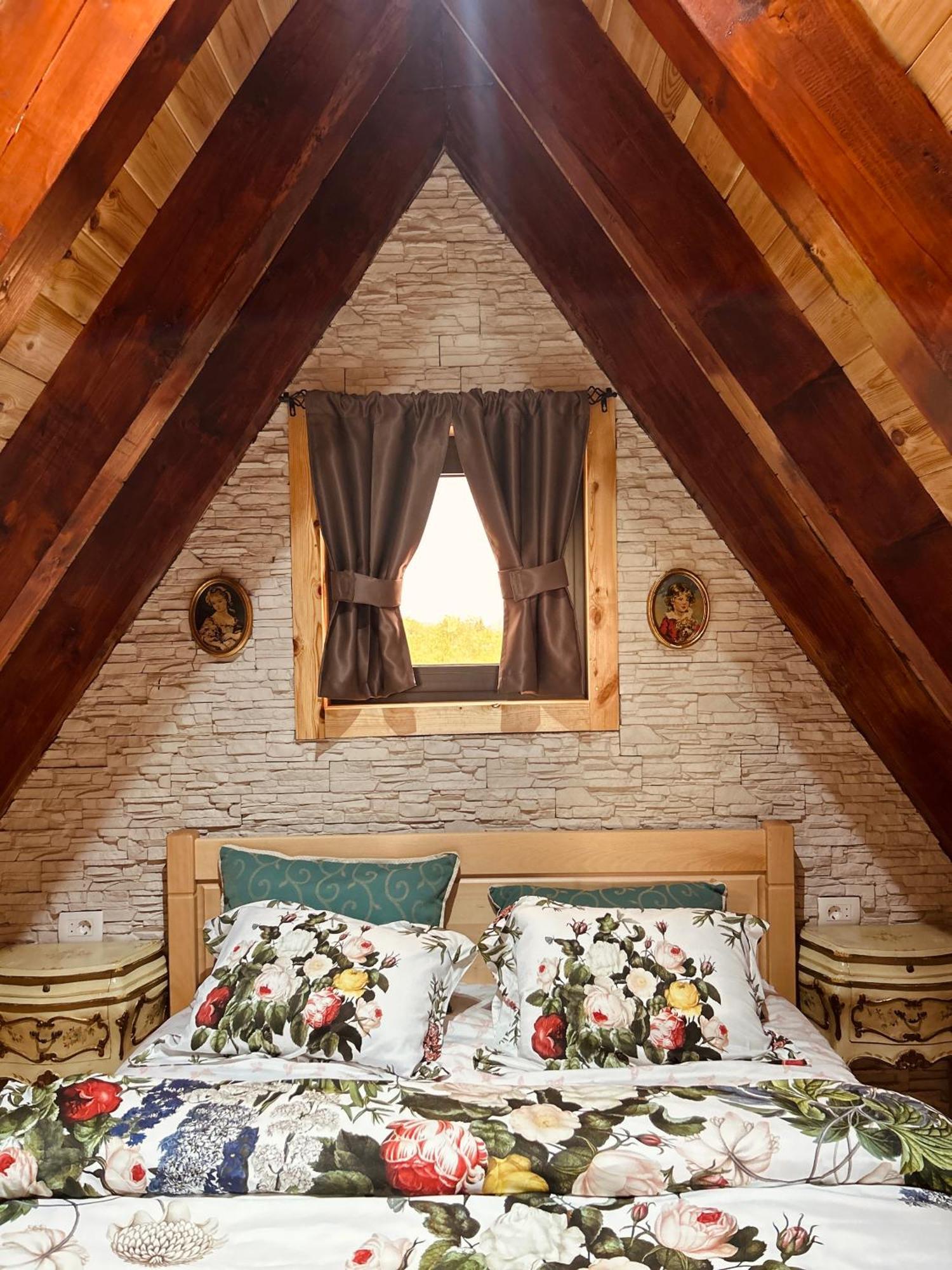 Runolist Chalet Zabljak  Luaran gambar