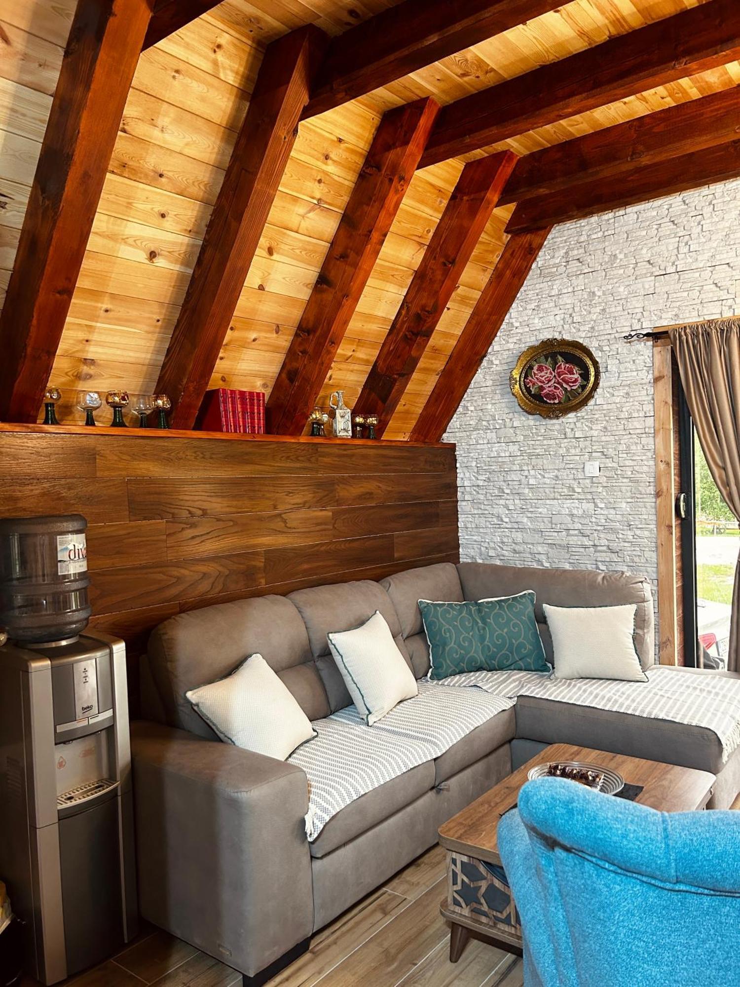 Runolist Chalet Zabljak  Luaran gambar