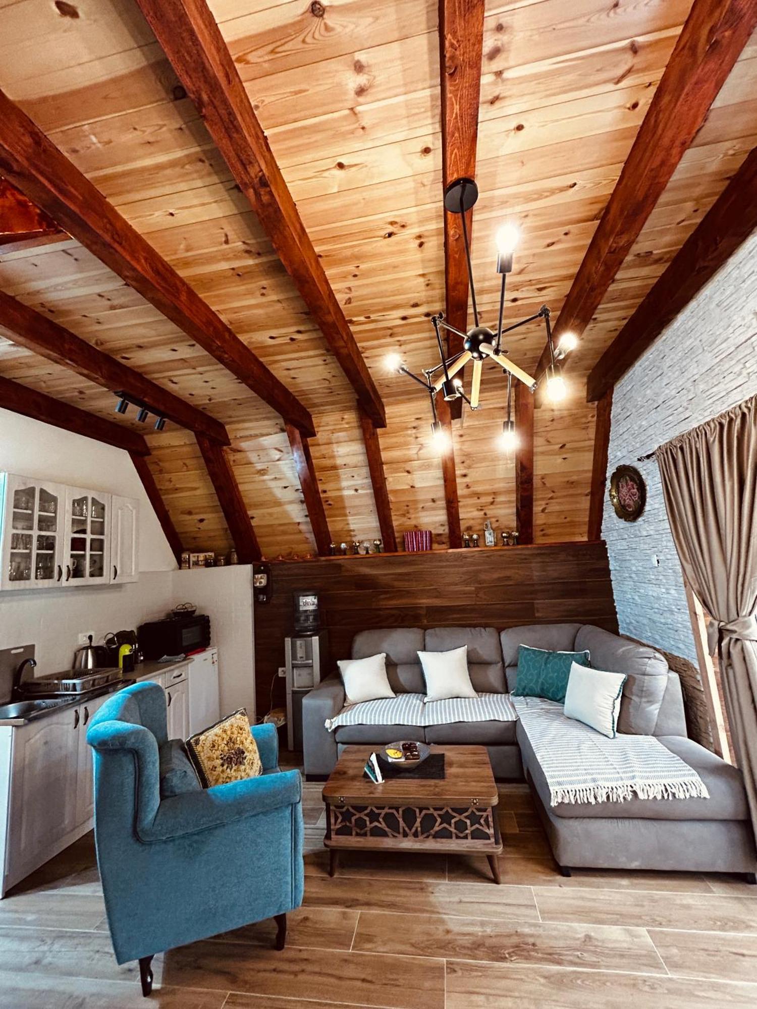 Runolist Chalet Zabljak  Luaran gambar